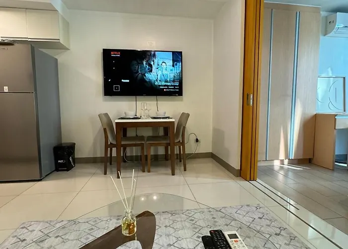 Apartment Modern Nordic 1br Big Queen Bed Uptown Bgc Manila
